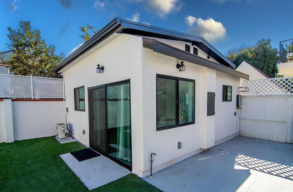 Modern With Kitchen By Miracle Mile Apartment